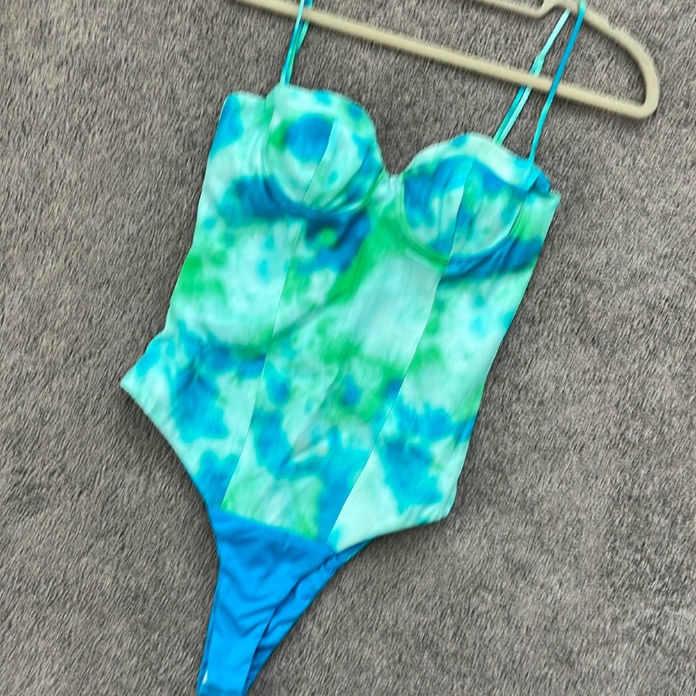 ✨Tie Dye Bodysuit ✨